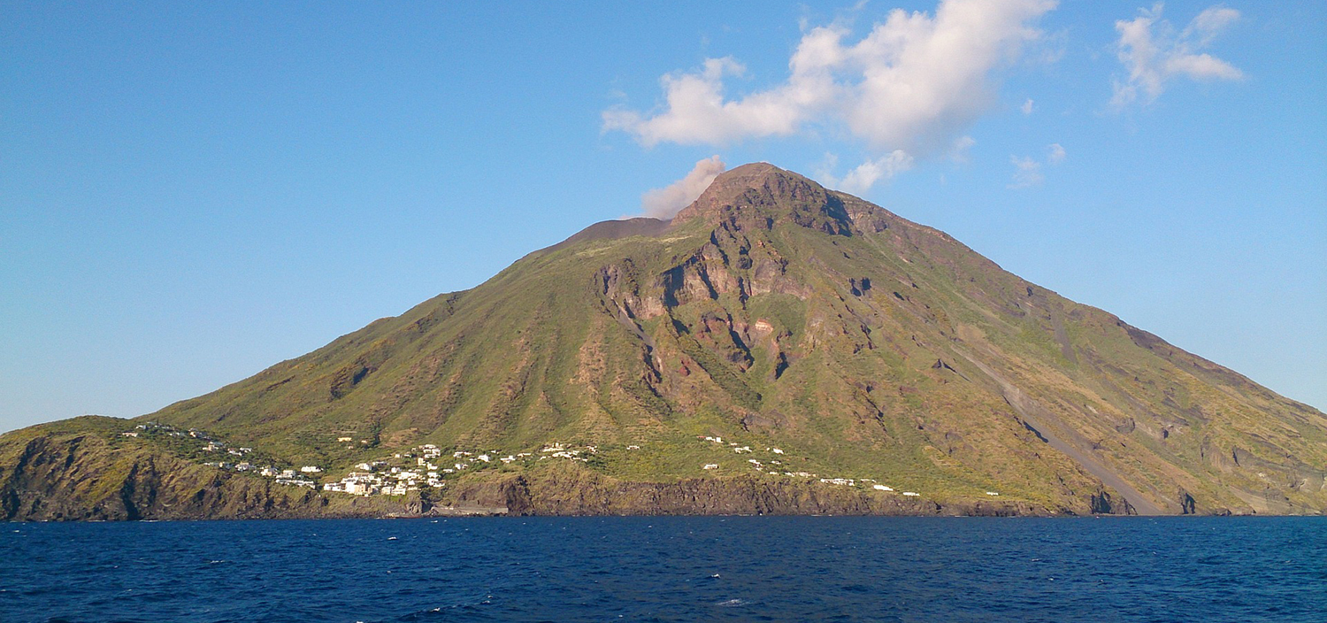 Enjoy the views of volcanic islands on a Stromboli yacht charter