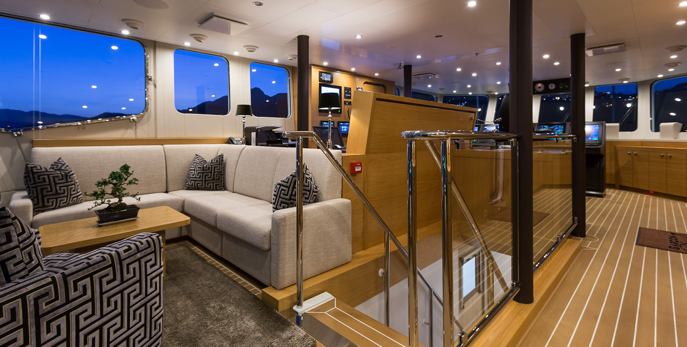 garcon yacht interior