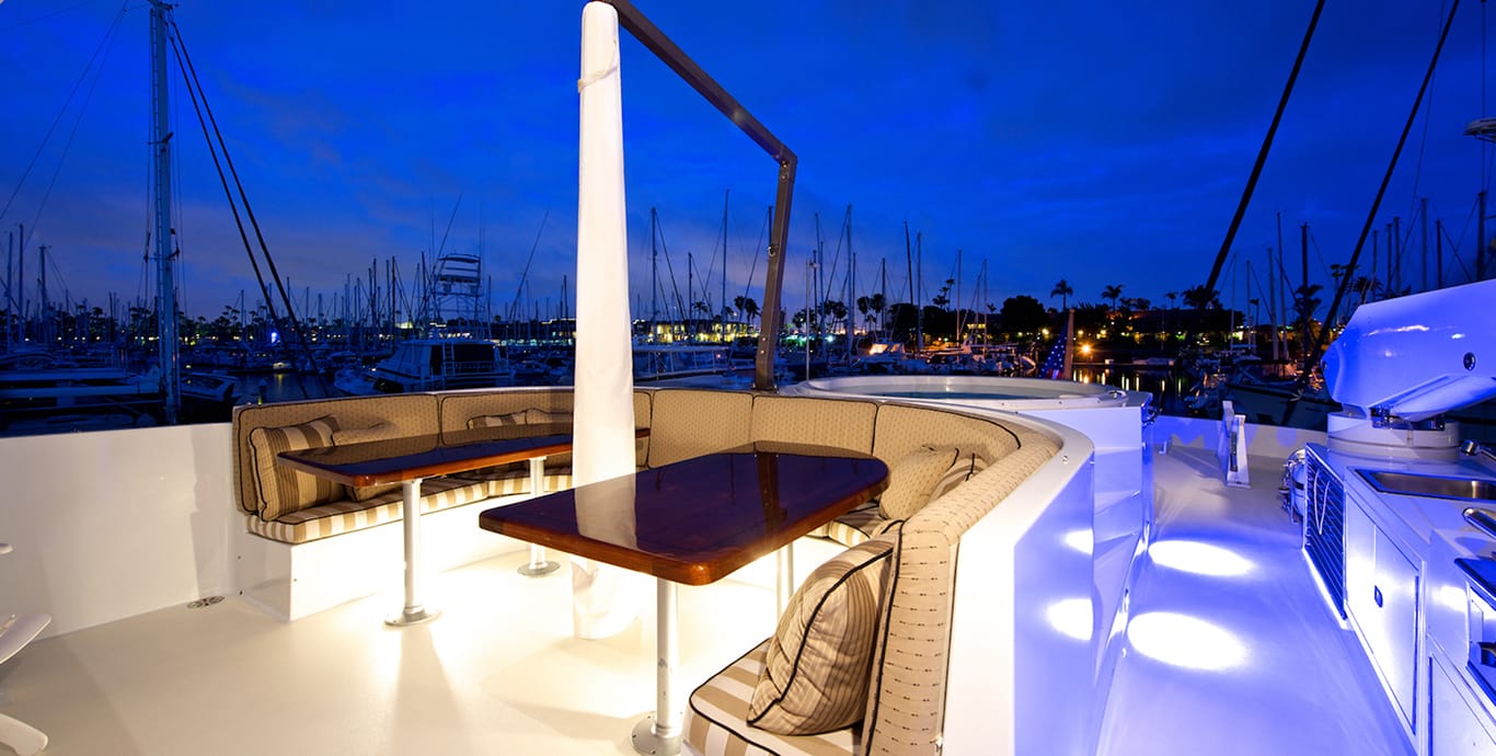 fan sea yacht