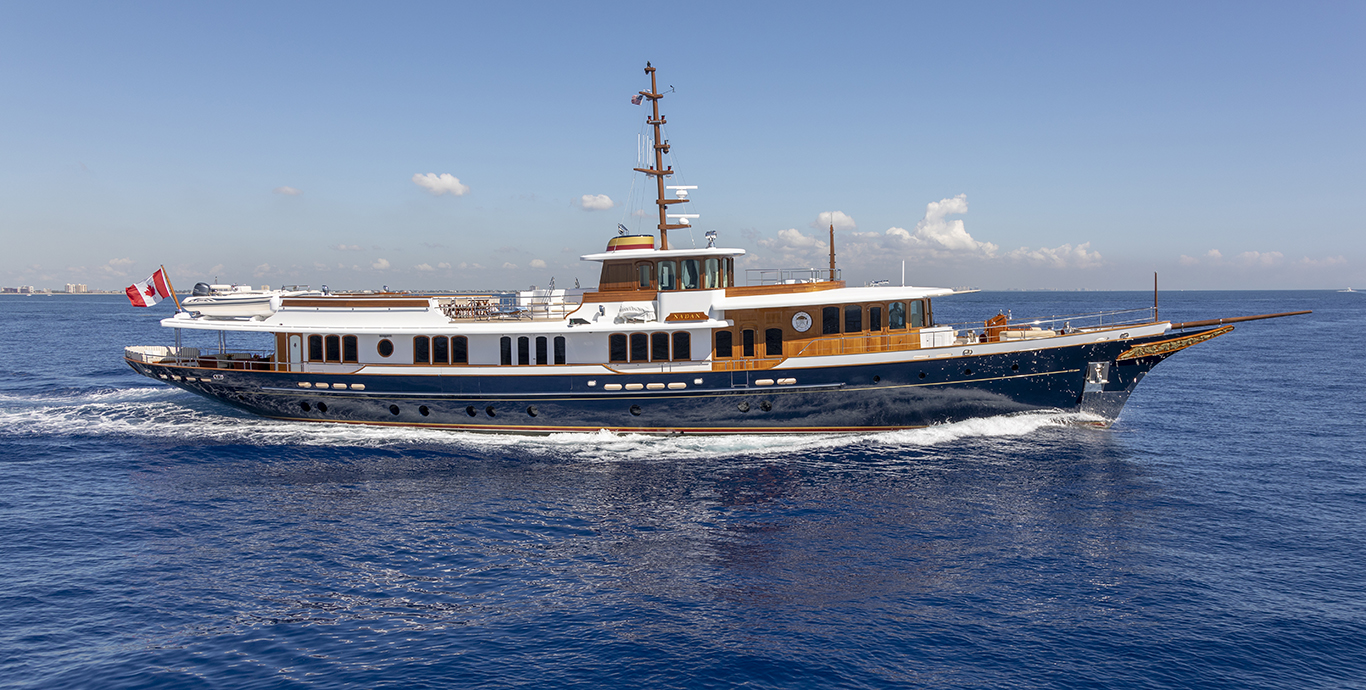 nadan burger yacht