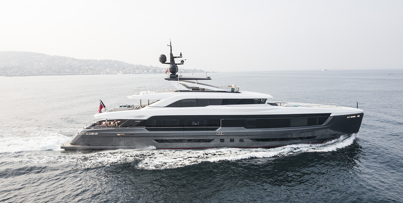 who owns tatiana v yacht